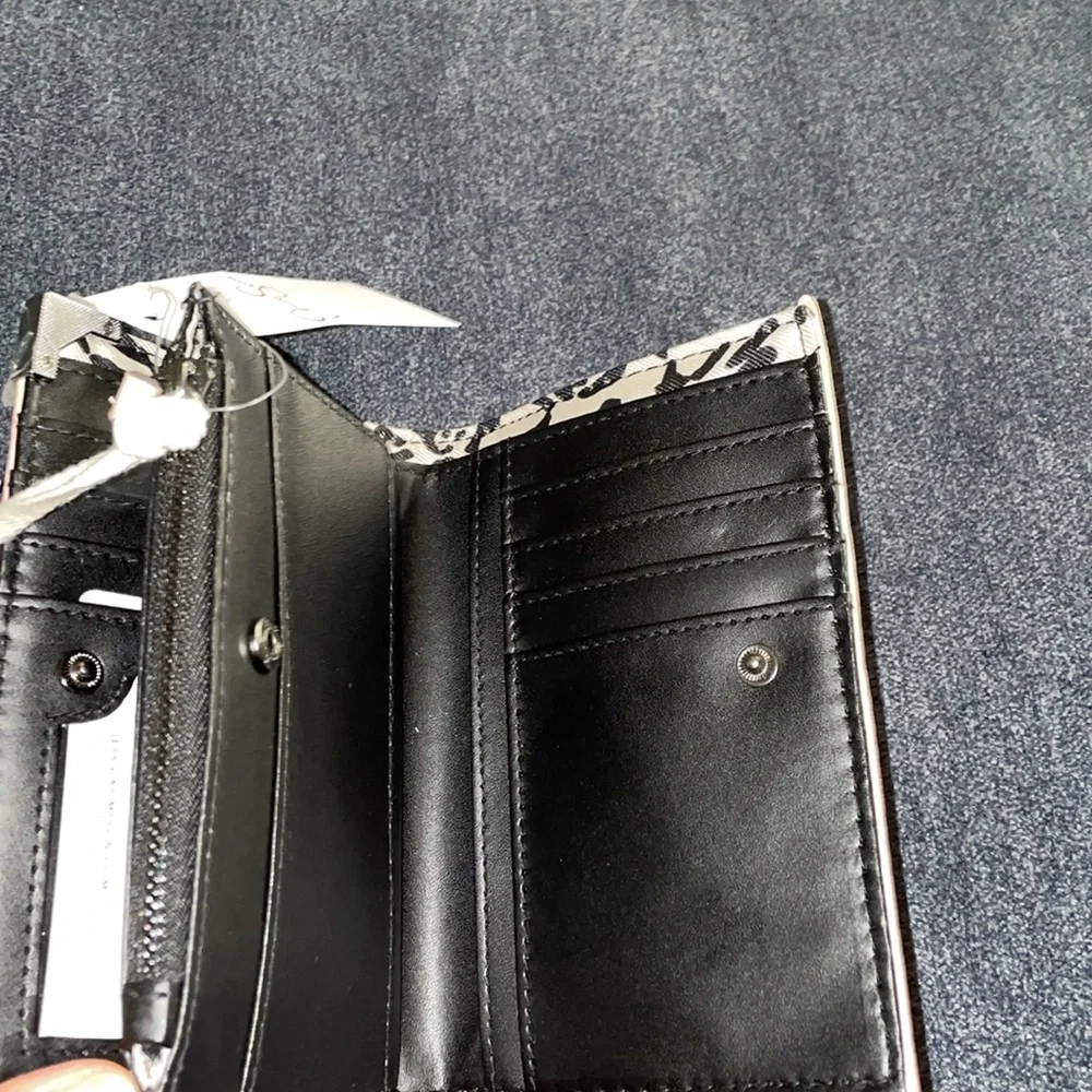 Wallet - Picture 4 of 6